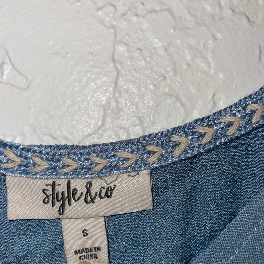 Style & Co. Hi Low Top - Picture 2 of 2